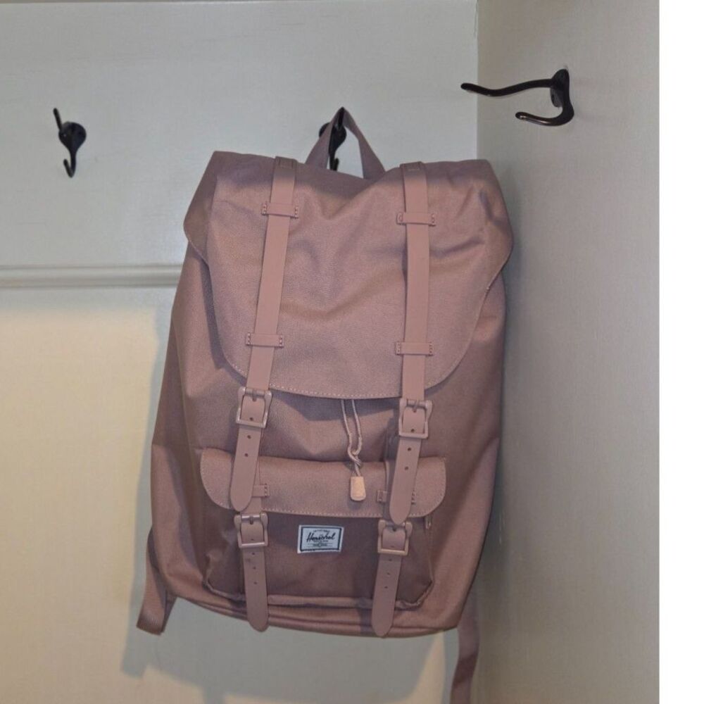 Hershcel Supply Co. Little America Backpack, 9865701, Ash Rose